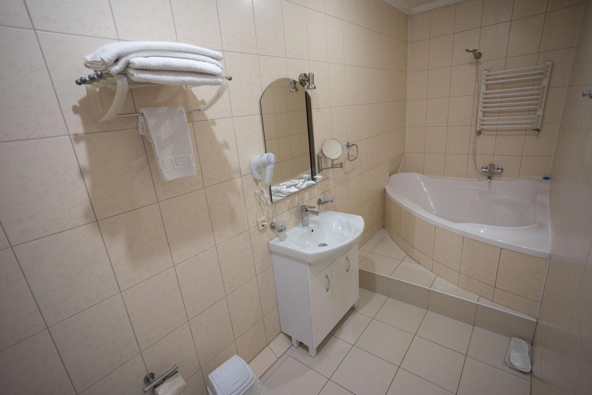 Hotel Kopa - Žovkva Esterno foto