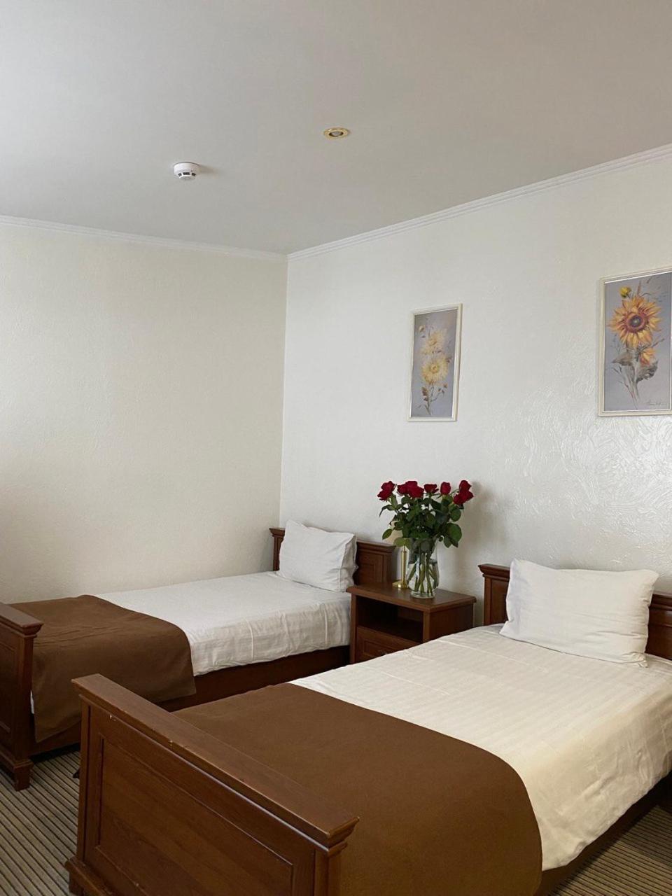 Hotel Kopa - Žovkva Esterno foto