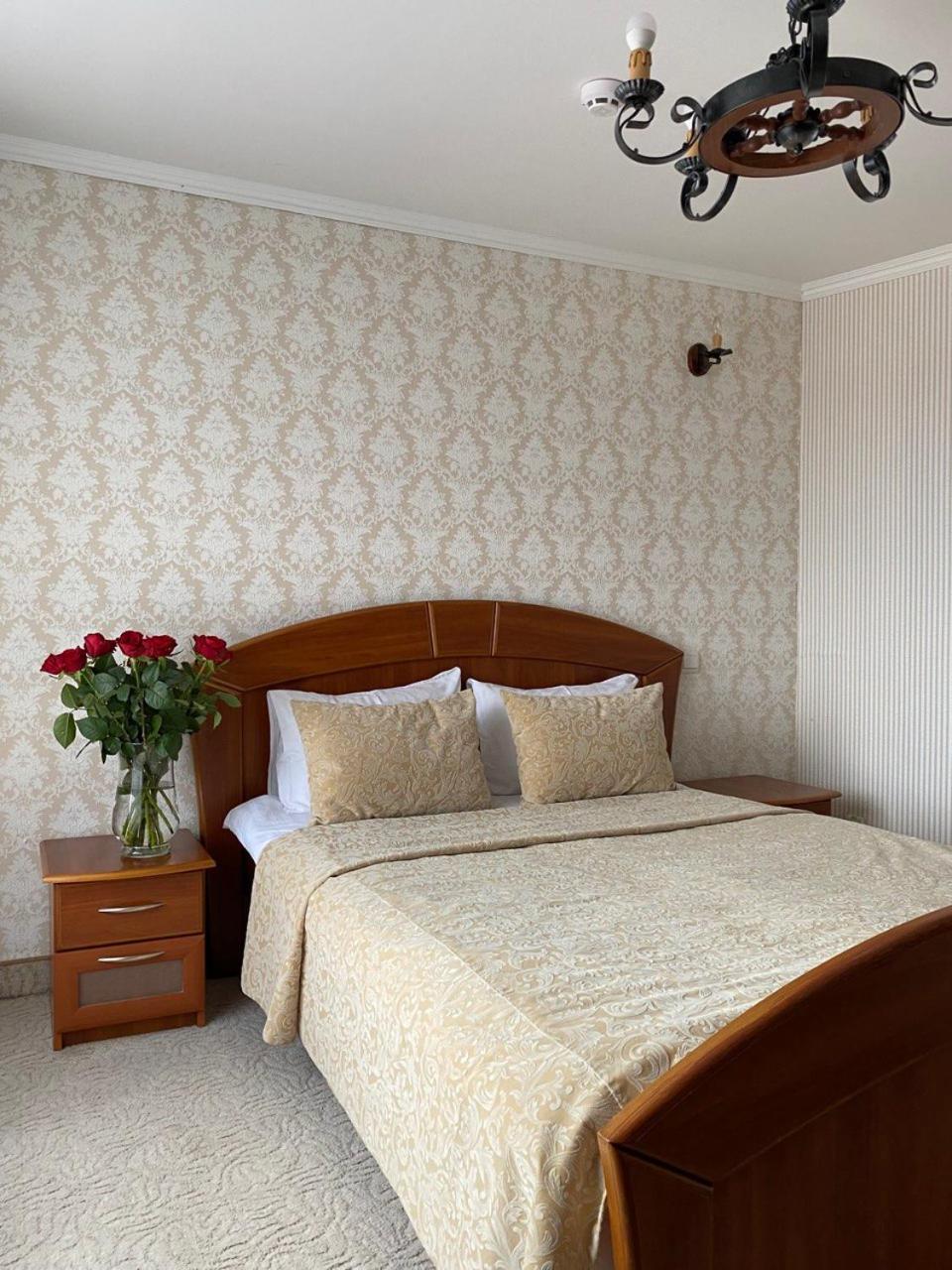 Hotel Kopa - Žovkva Esterno foto