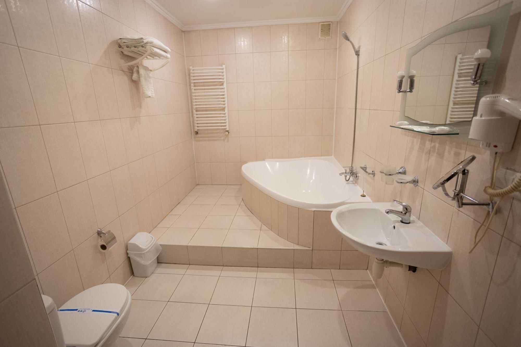 Hotel Kopa - Žovkva Esterno foto